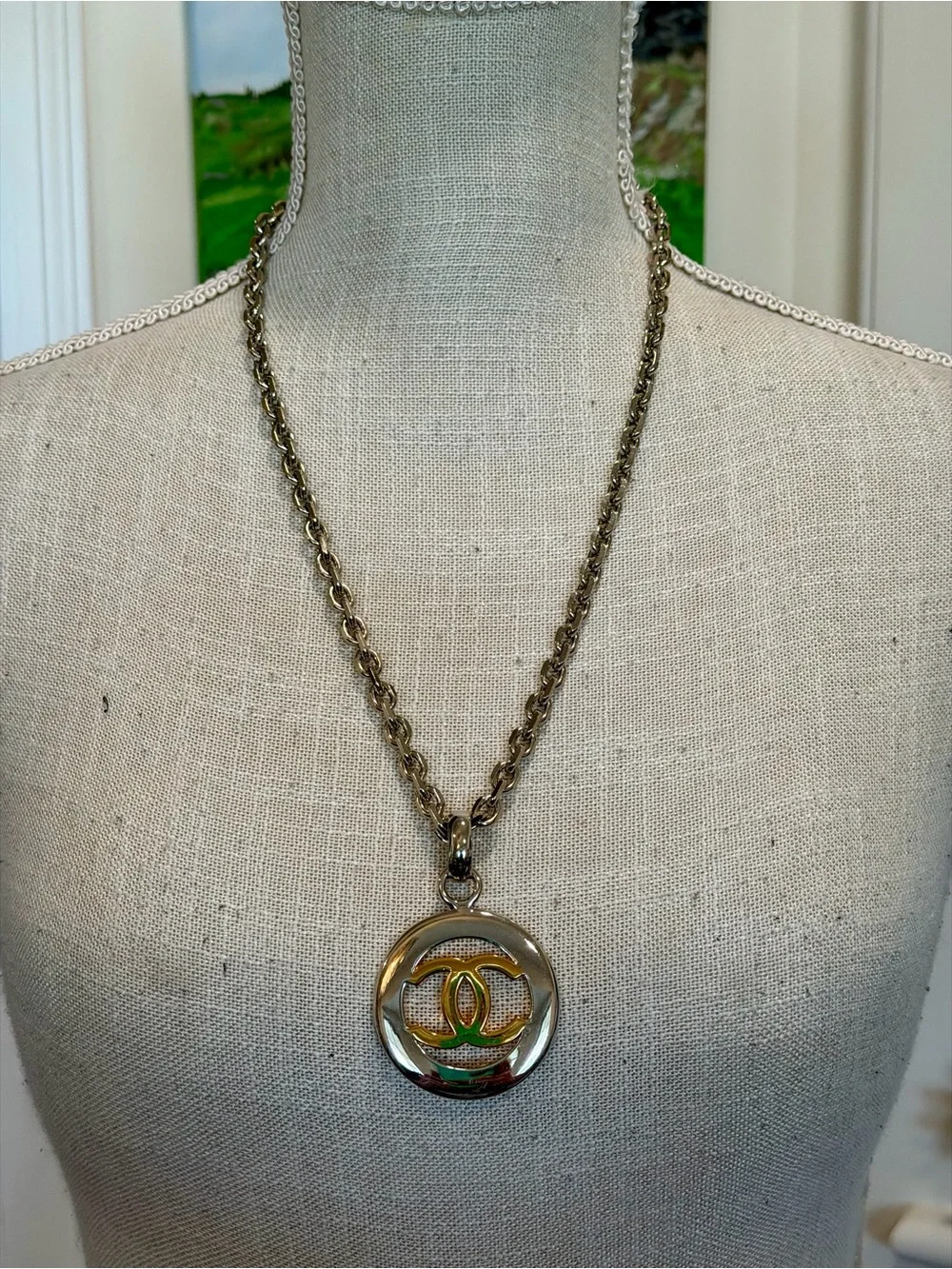 CHANEL Vintage Two-Tone CC Round Pendant Necklace - Silver & Gold